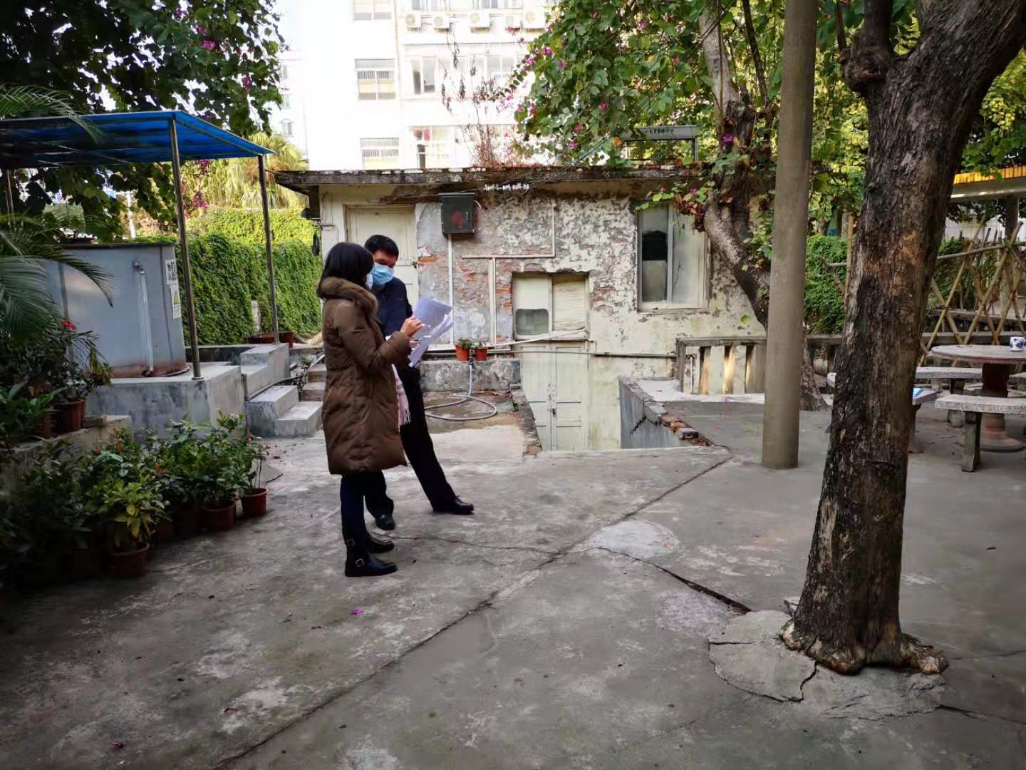 聚焦一线，战“疫”防控01.jpg