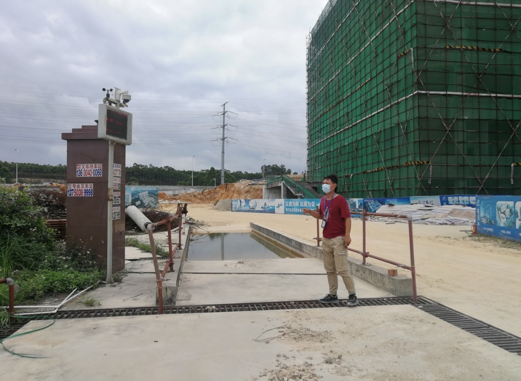 鹤山市环委办开展污染防治攻坚工作专项督导02.jpg