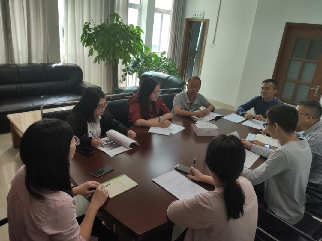 江门市生态环境局鹤山分局致力做好企业服务、大力推进排污许可证核发1.jpg