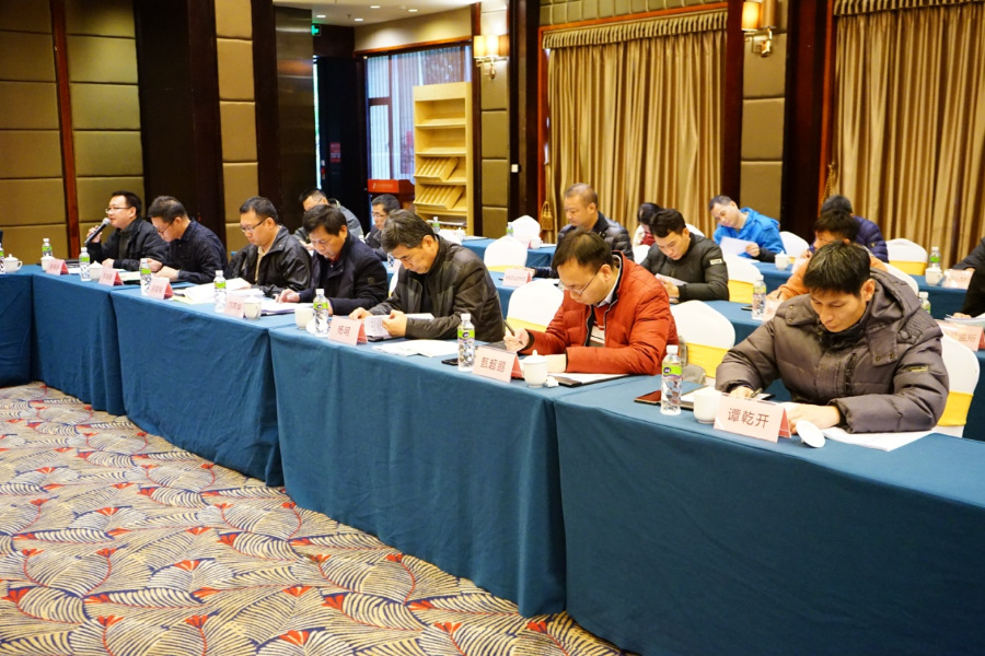 关于印发防控非洲猪瘟消毒杀蜱流程与用药指引的通知-1.jpg