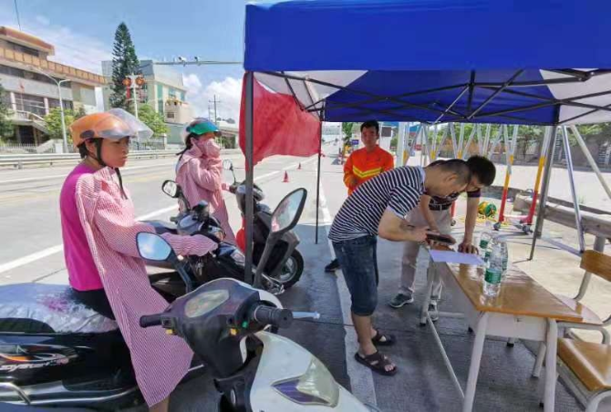 5.17-1 公益大桥封闭施工开通客运班线，现场调查收集意见.jpg