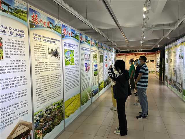 革命足迹2.jpg
