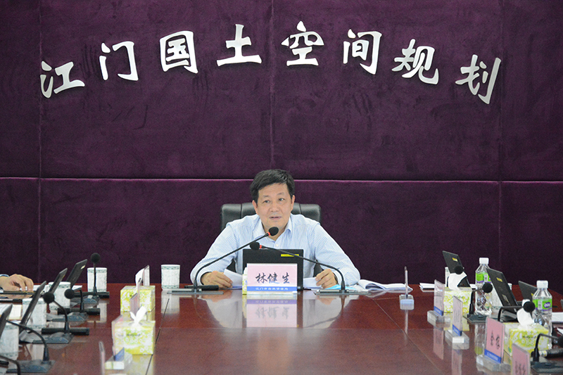 220129市城乡规划委员会召开详规专委和设计专委2022年第一次工作会议 (2).JPG