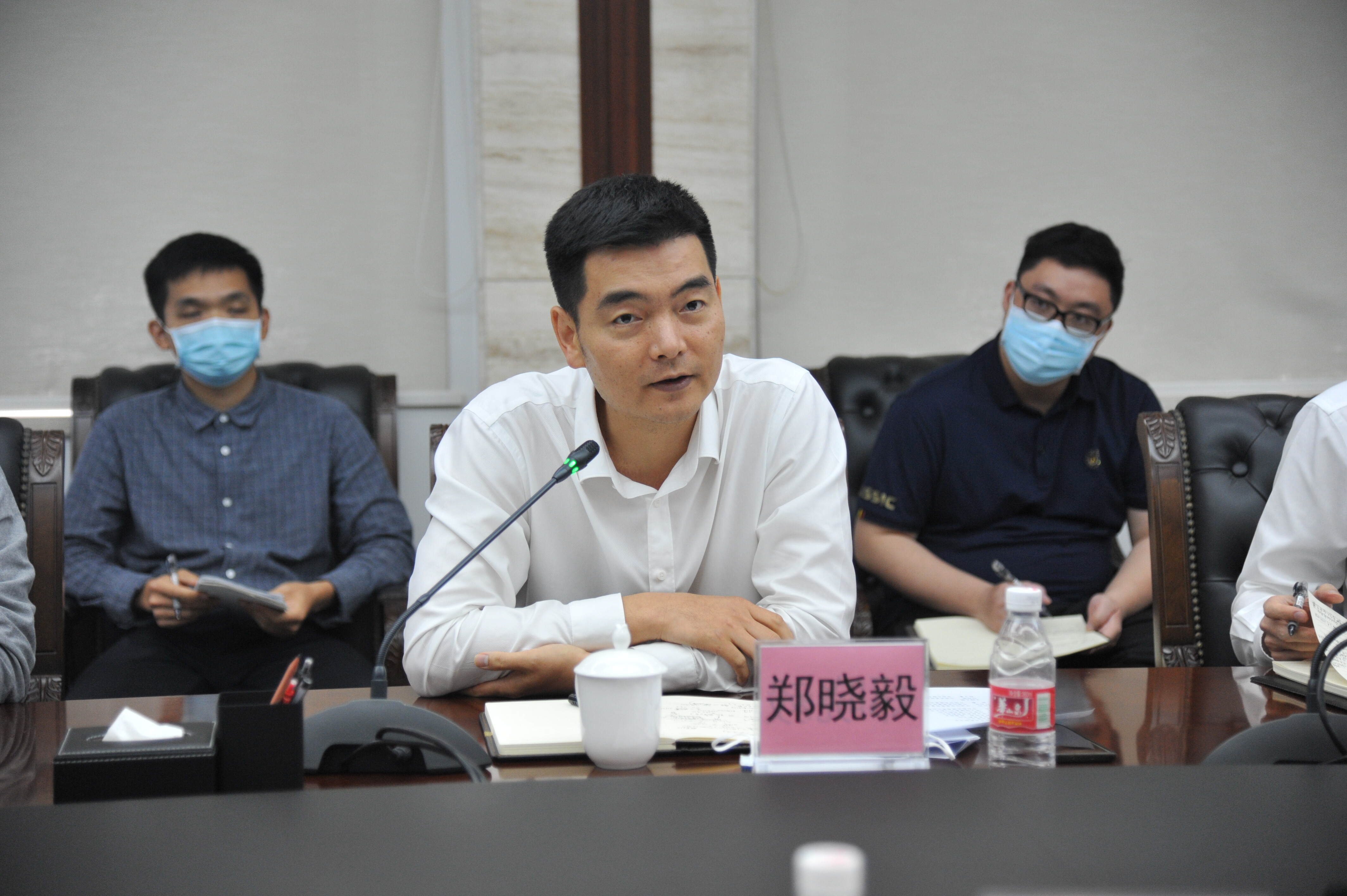 郑晓毅副市长带队调研市农业控股集团
