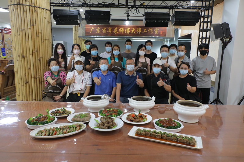 陈皮风味膳食烹饪培训学员合影.jpg