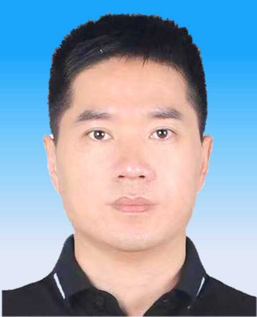 黄维.jpg