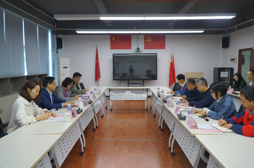 江门市生态环境局主要领导赴蓬江分局开展调研慰问