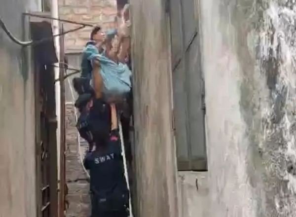 办实事解民忧 显温情暖警心