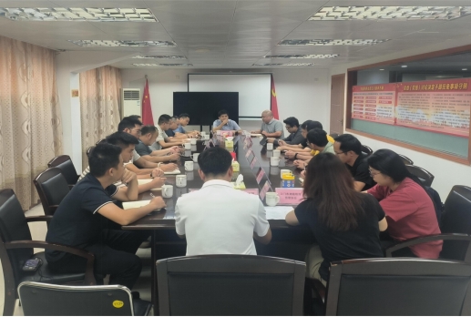 250904市自然资源局组织召开8.29测绘法宣传日座谈会.jpg