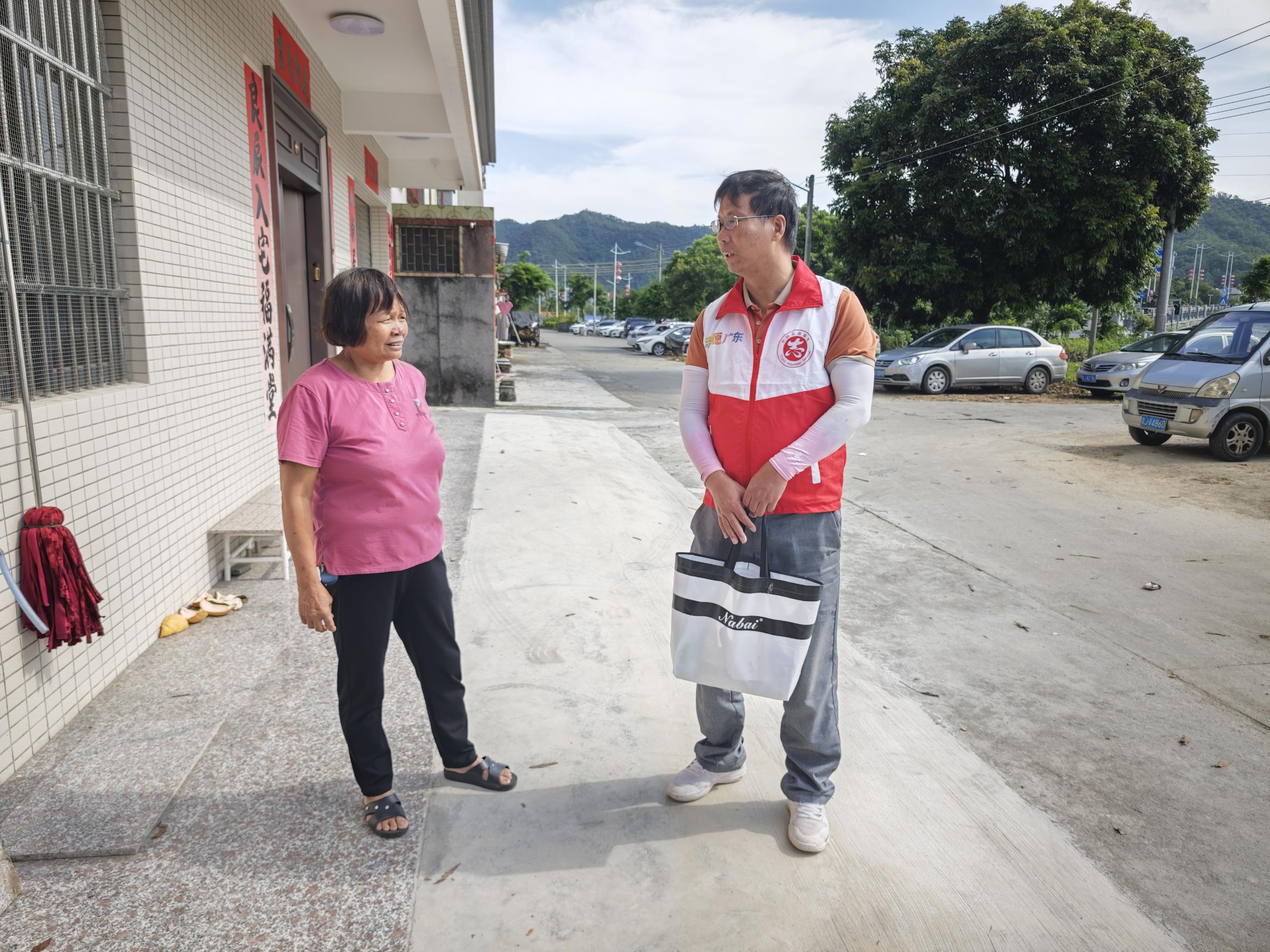 疫情防控一线的“公路守护者”——记江门市恩平公路事务中心伍景辉