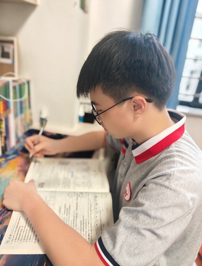 点赞！江门学子冯骉骉获评2025年广东“新时代好少年”