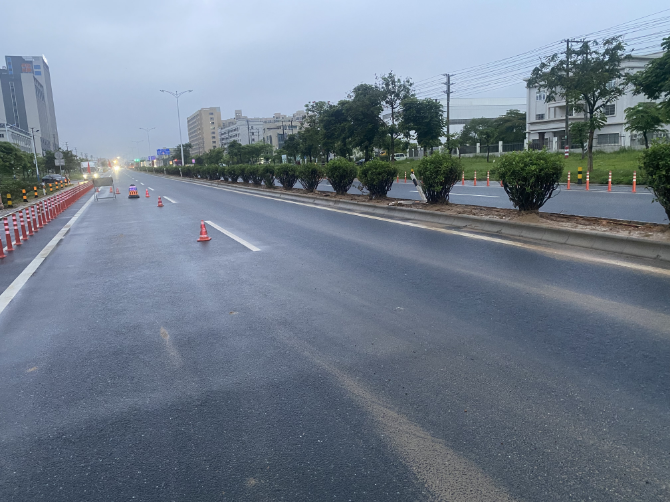 抢险清障结束,路面恢复畅通.jpg
