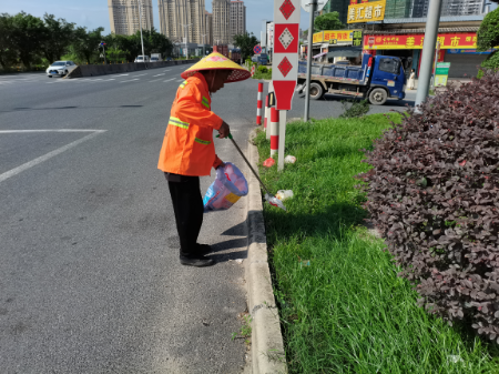 图4：路面人工保洁.jpg