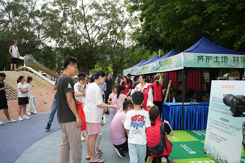 260703江门市自然资源局开展第36个全国土地日暨林长制宣传活动 (4).JPG