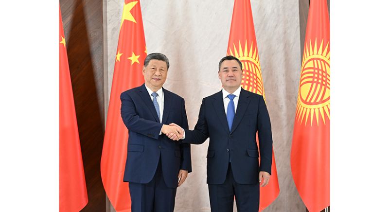 习近平同吉尔吉斯斯坦总统扎帕罗夫会谈 习近平同吉尔吉斯斯坦总统扎帕罗夫会谈
