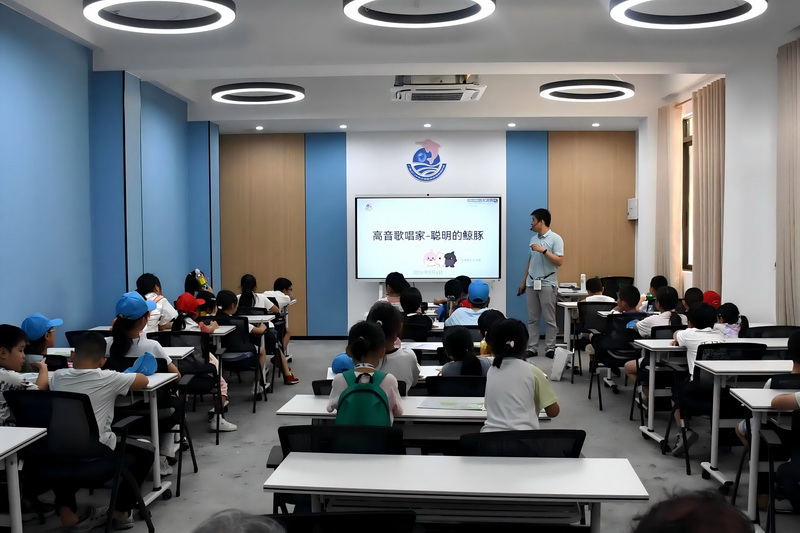 260904盛夏八月，江门中华白海豚保护区掀起科普热潮 (4).JPG