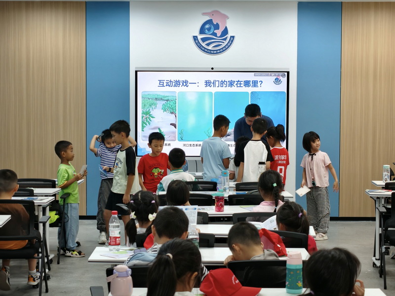 260904盛夏八月，江门中华白海豚保护区掀起科普热潮 (5).jpg