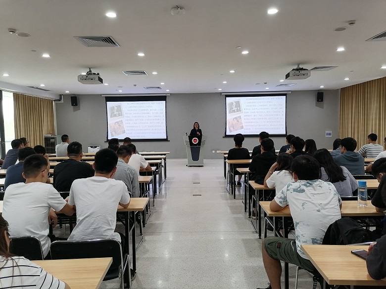 图片5：王秋霞老师授课1.jpg
