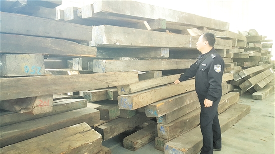 江门海关查获特大木材走私案 案值达1.35亿元