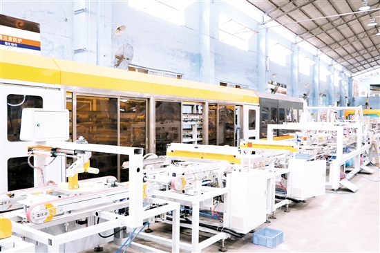 ͼΪһ���Ƽ��з�������ȫ�Զ��մɰ�װ����