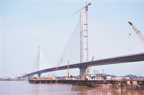 ���н����ٶ������ڼӽ������С�ͼΪ���н����ٱ������š�