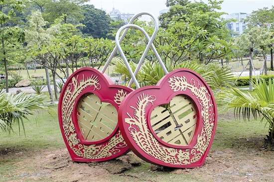 18组爱心雕塑!爱心公园展示社会主义核心价值
