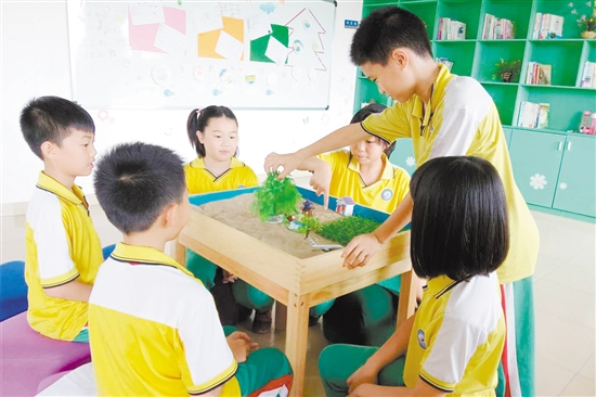 江门市实验小学开展心理健康特色教育 为孩子