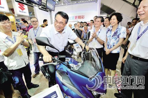 2013中国(江门)摩托车工业博览会昨开幕-图片