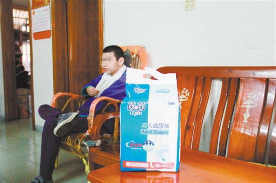 明明现在使用的成人纸尿裤品牌。