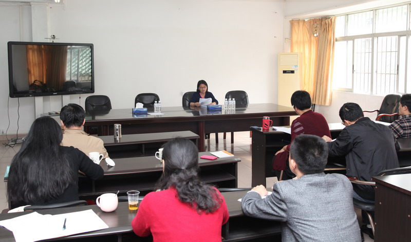 江门市档案局召开机关党支部全体党员会议传达