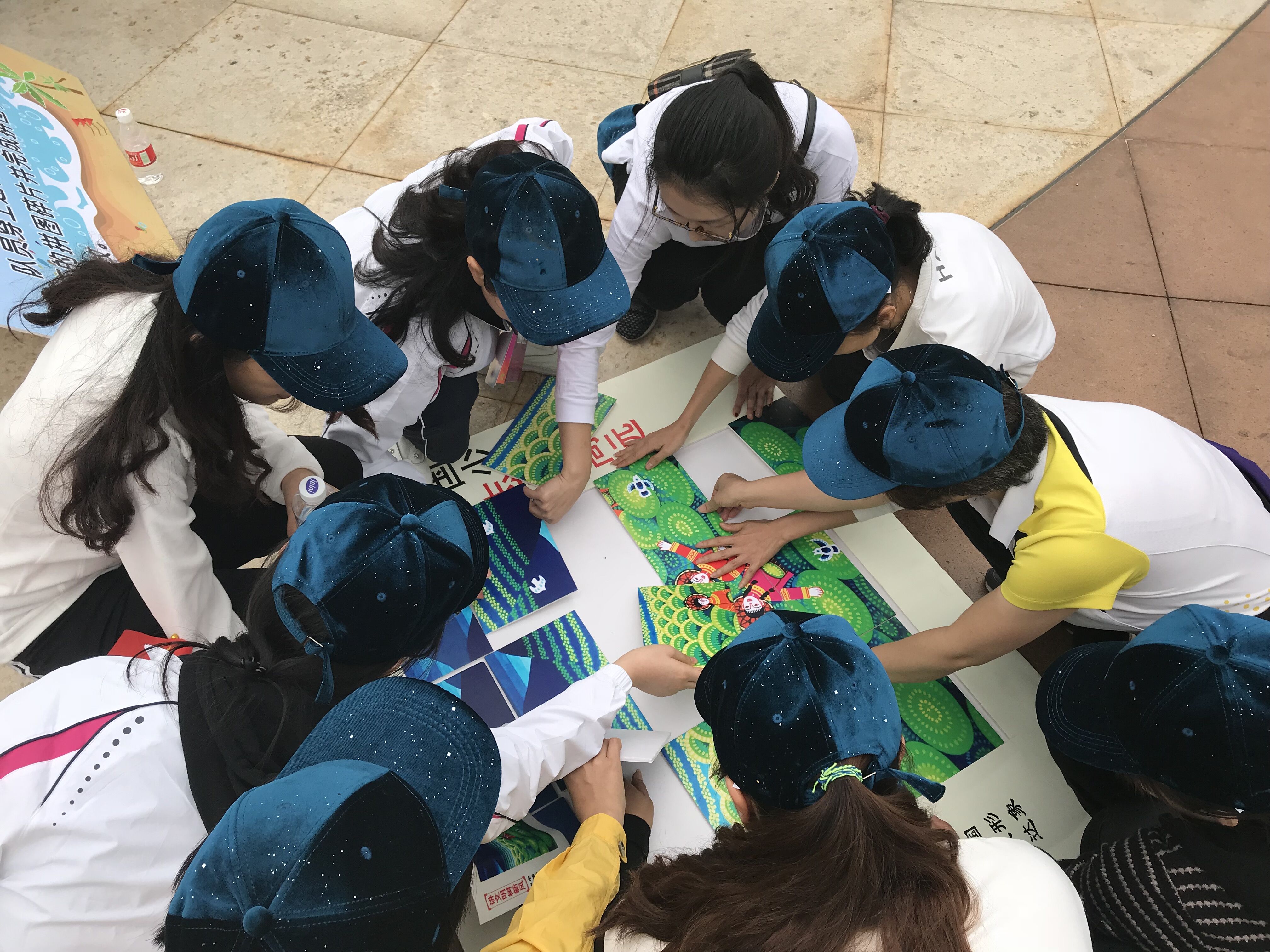 花漫侨乡连三月,巾帼建功新时代--市社保局妇女