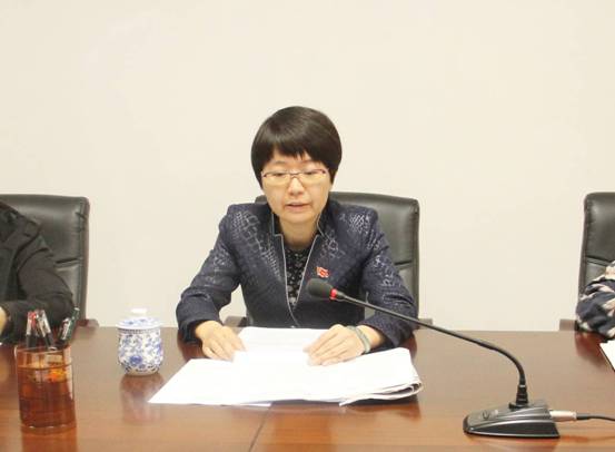 列积极担当与作为--市红十字会召开全体党员大