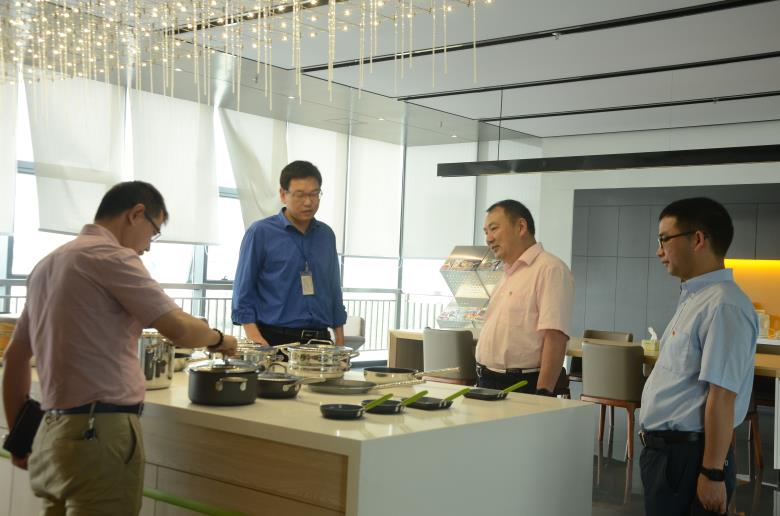 市科技局赴安诺特公司开展党建结对活动