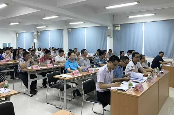 完善公立医院绩效评价工作制度,加强医院现代