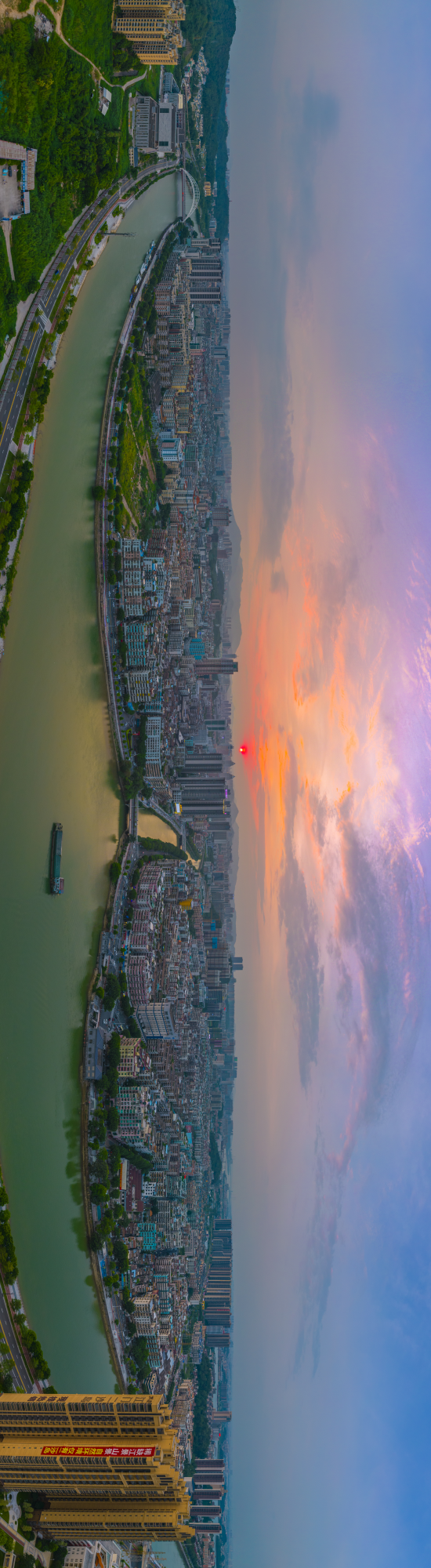 彭伟宗 摄