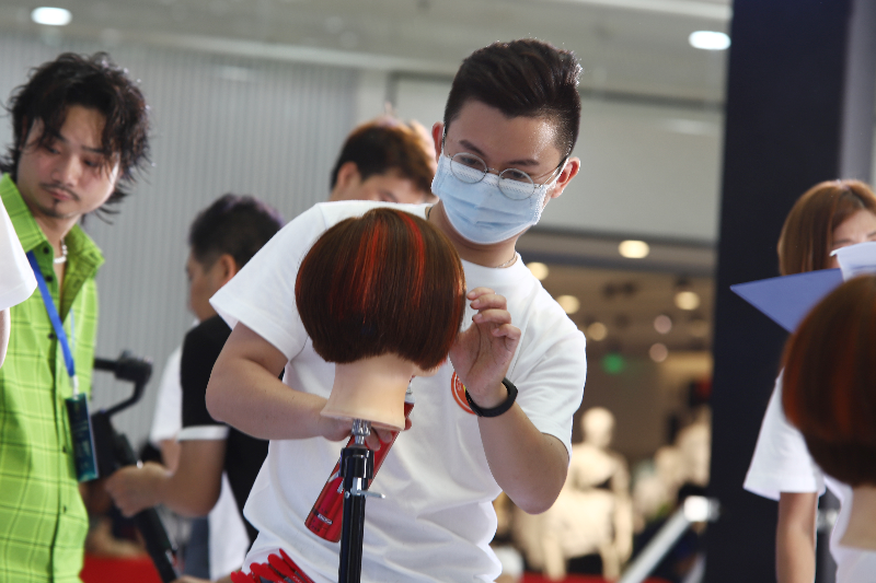 6.比赛选手现场.jpg