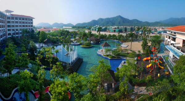岑锡斌 山泉湾温泉（新会）.jpg