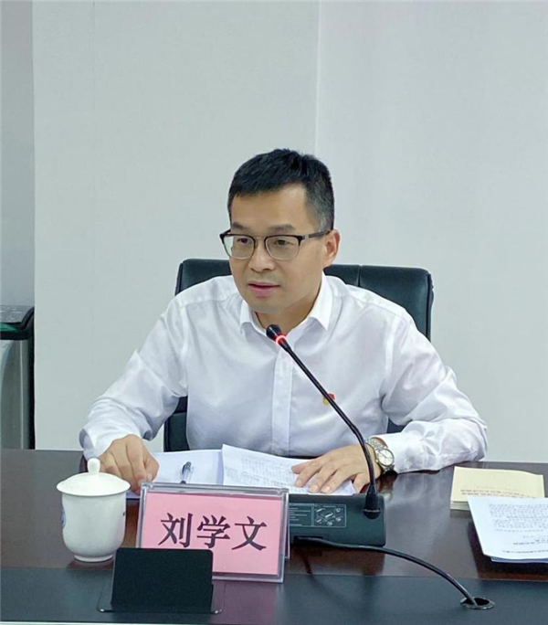 图1 市卫生健康局党组书记,局长刘学文发言图2 会议现场11月18日下午