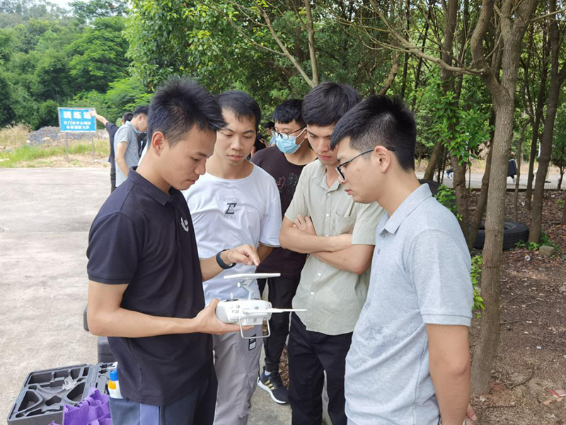 210811江门市自然资源局、市国土测绘大队、市林业科学研究所联合召开无人机培训交流会 (4).jpg